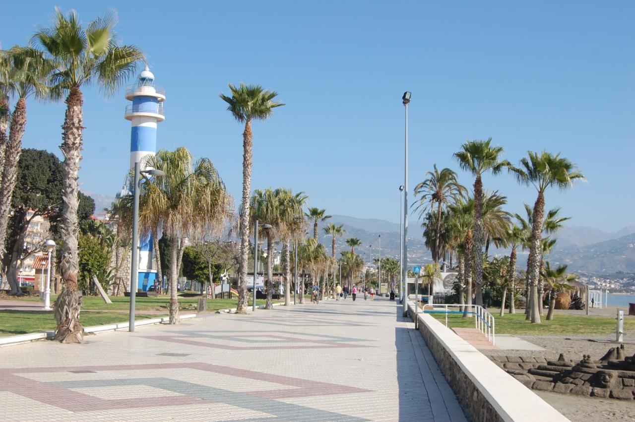 Atico Con Gran Terraza Y Vistas Al Mar Apartment Torre Del Mar Luaran gambar